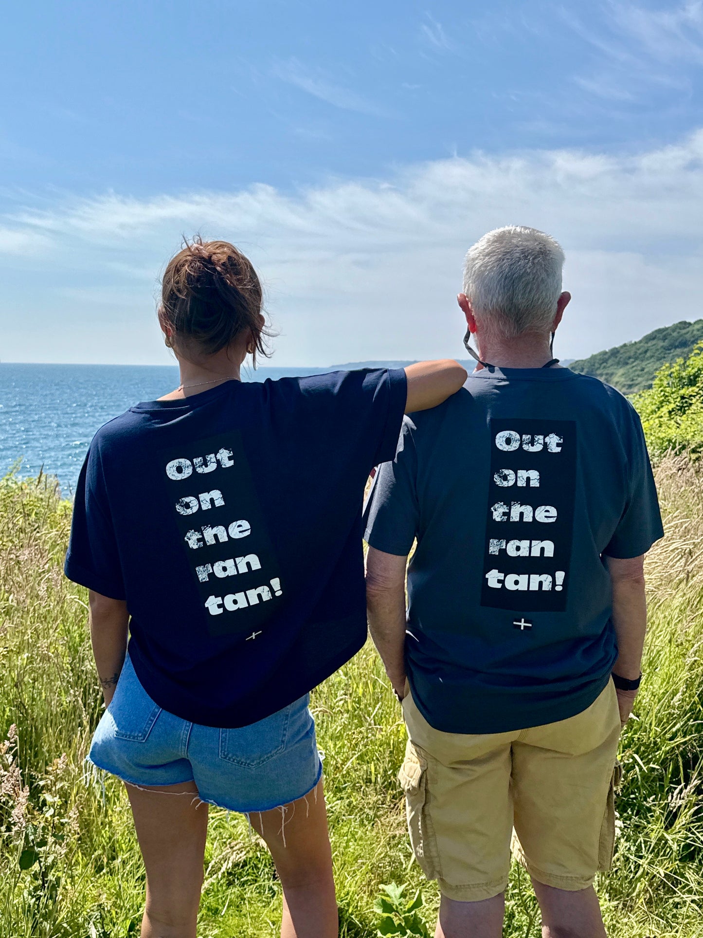 OUT ON THE RAN TAN WOMENS BOXY T-SHIRT - NAVY
