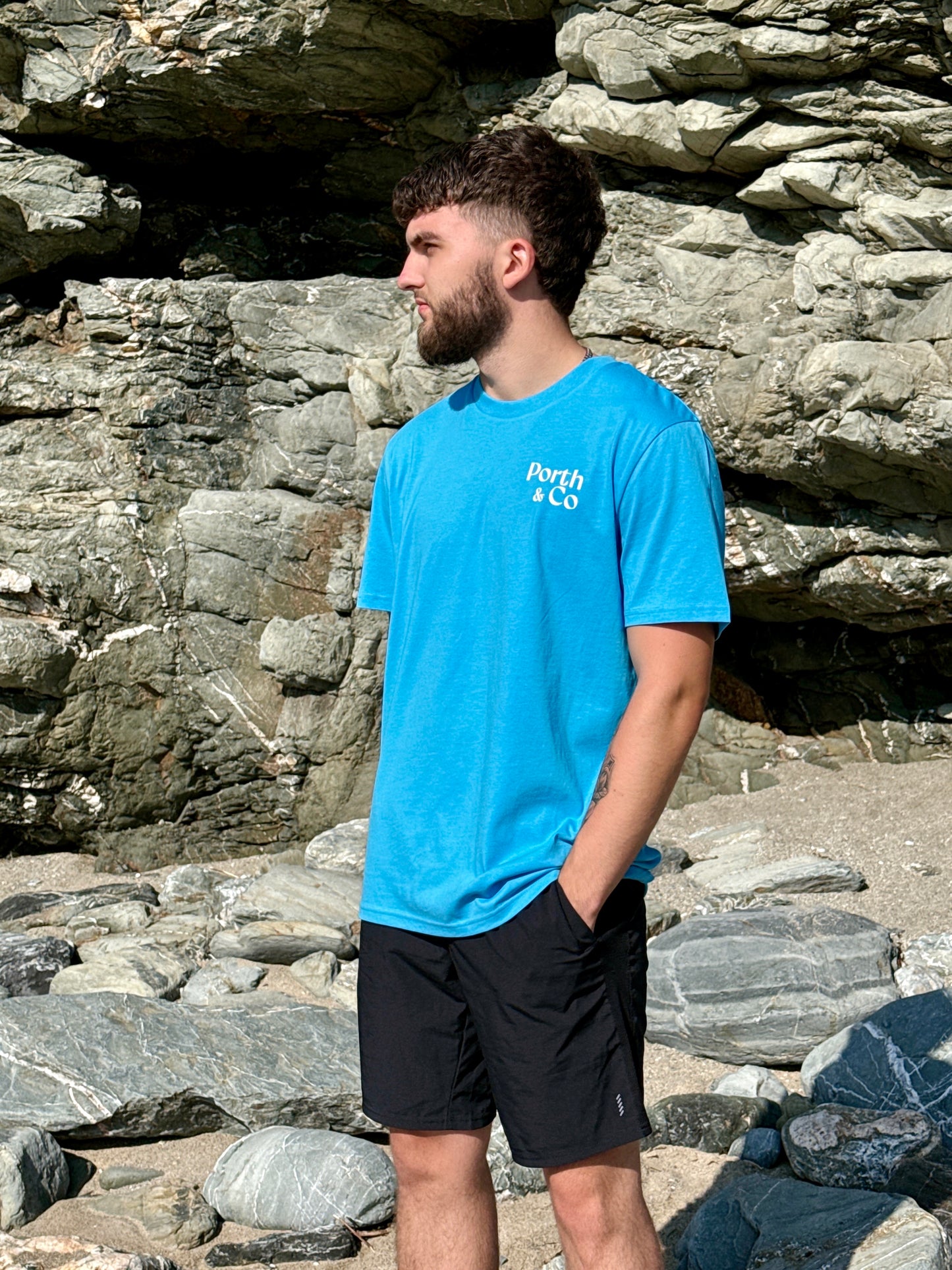 'GOOD PEOPLE 'TIS SCARSE!' UNISEX T-SHIRT - AQUA