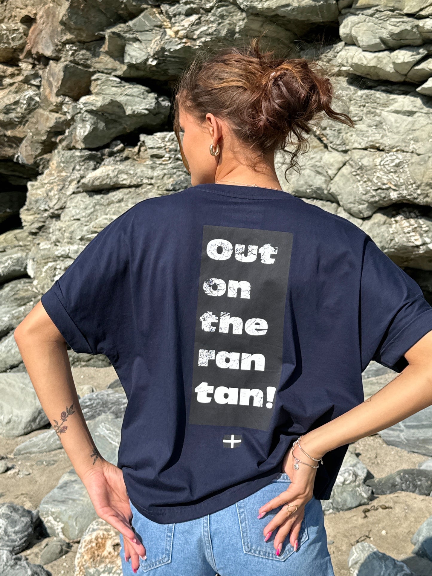 OUT ON THE RAN TAN WOMENS BOXY T-SHIRT - NAVY