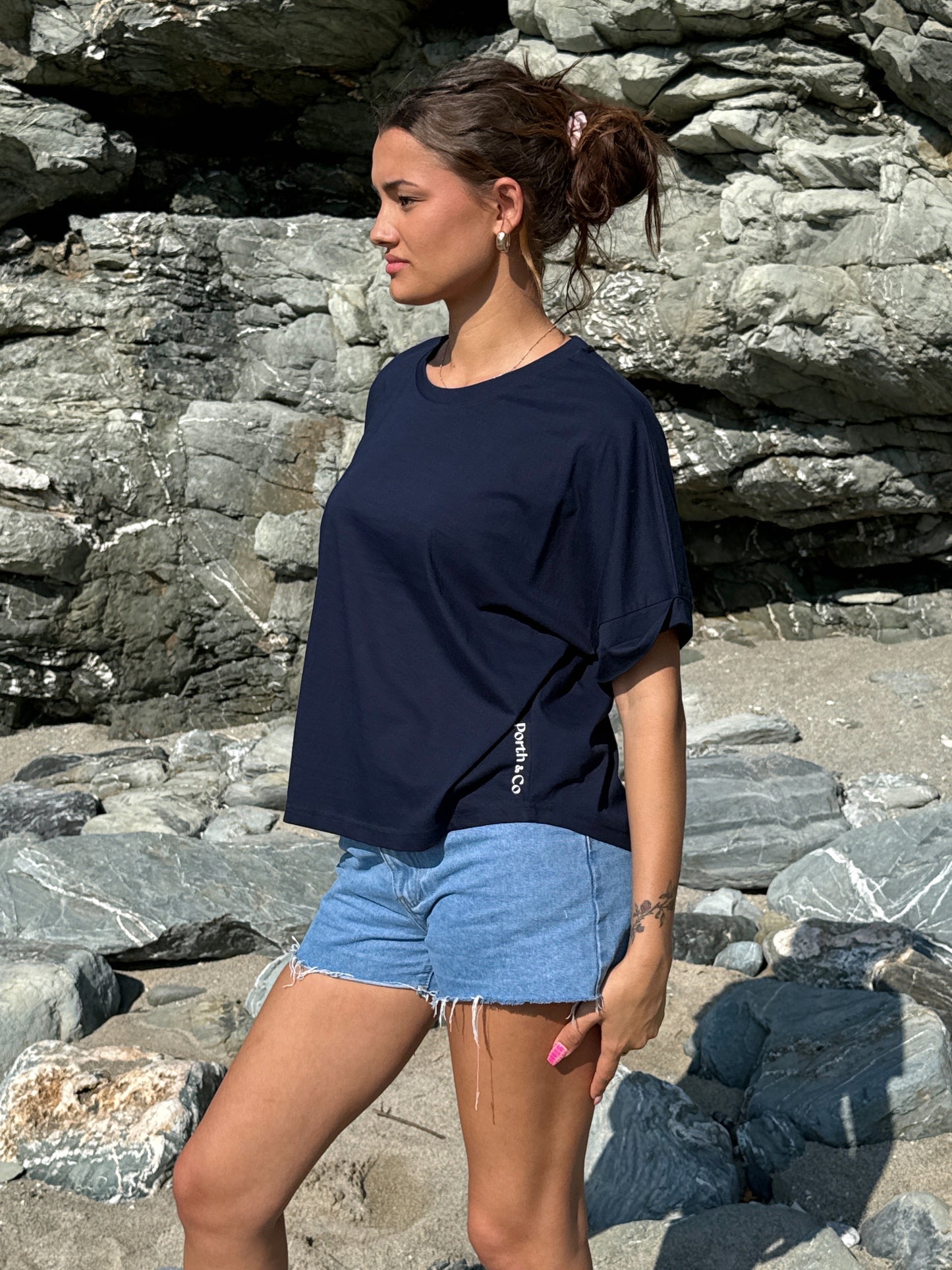 OUT ON THE RAN TAN WOMENS BOXY T-SHIRT - NAVY
